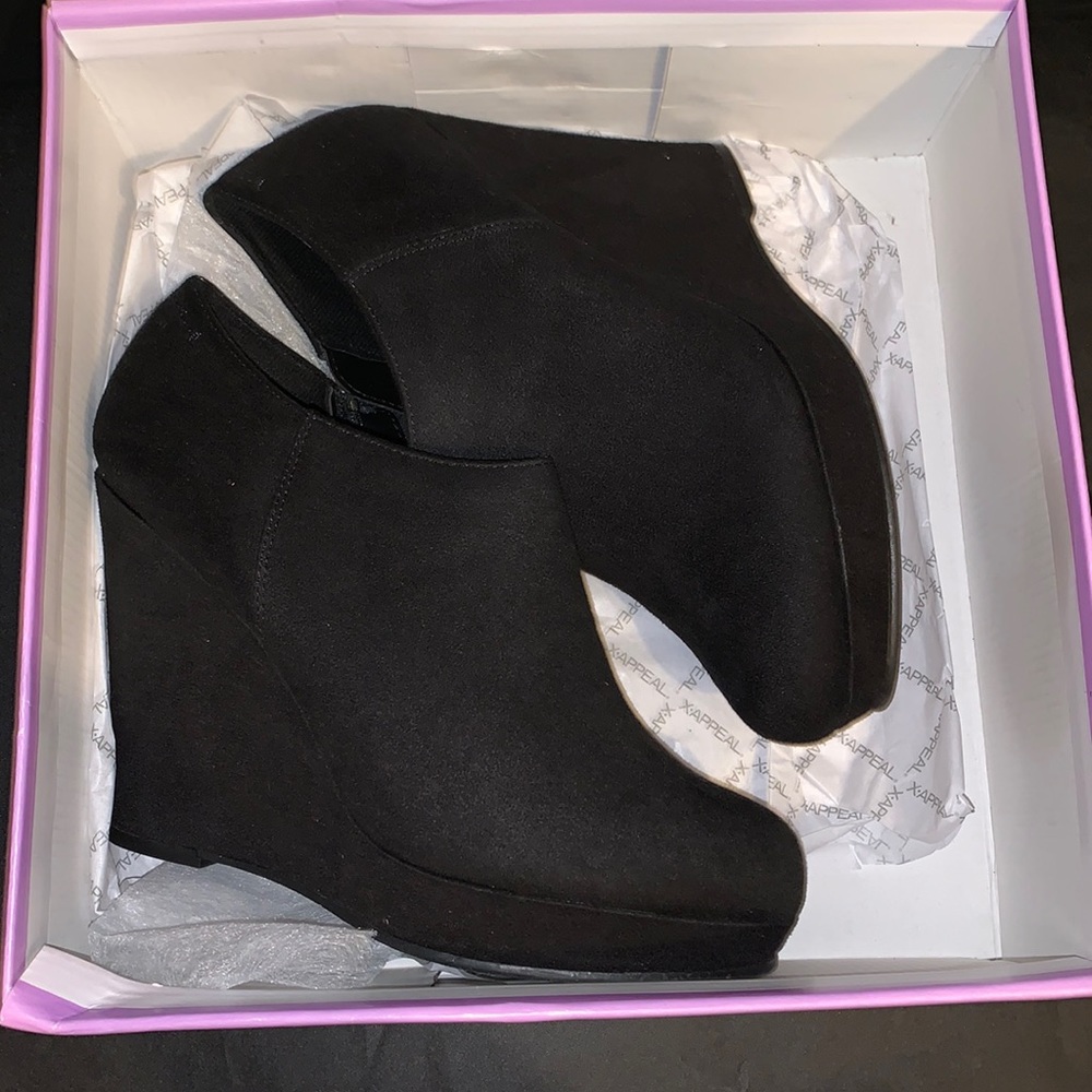 Black suede style wedge bootie